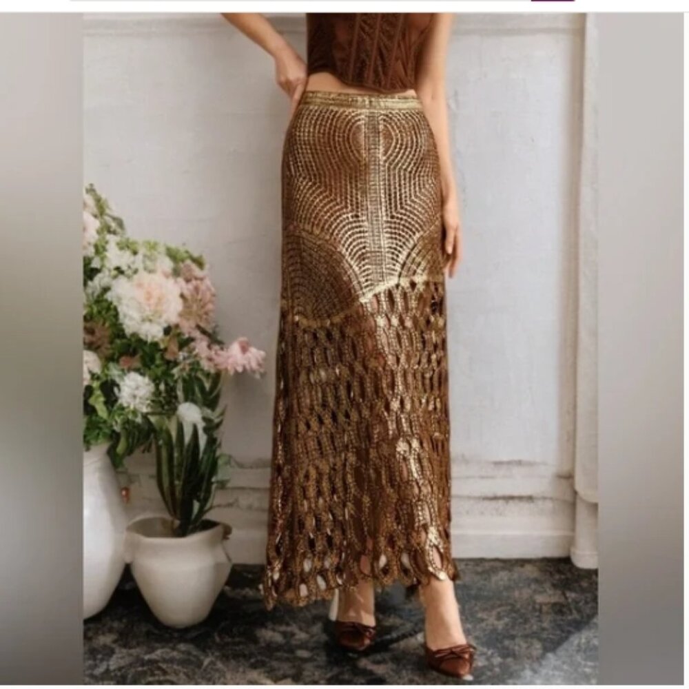 Elegant Euro Knotted Crochet Lace Embroidered Golden Foil A-Line Skirt Size L